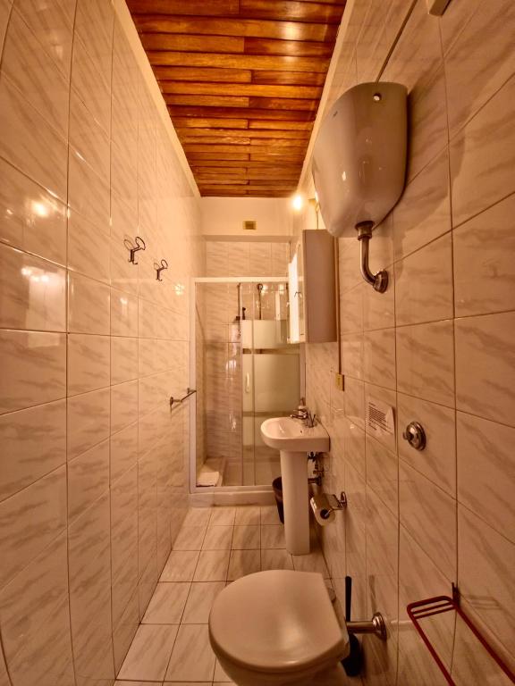 Koupelna v ubytování Hotel Azzurra