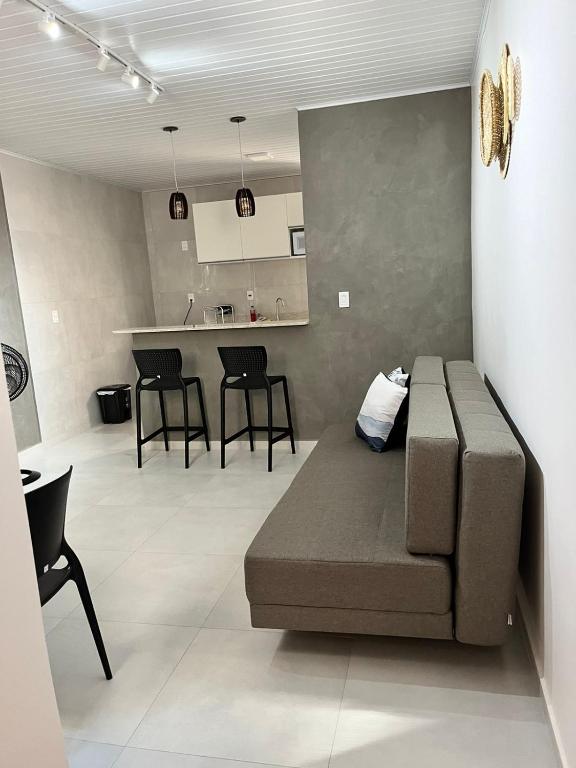 Kuchyň nebo kuchyňský kout v ubytování LOFT PAJUMAR 1 ANDAR 300mt PRAIA PAJUCARA