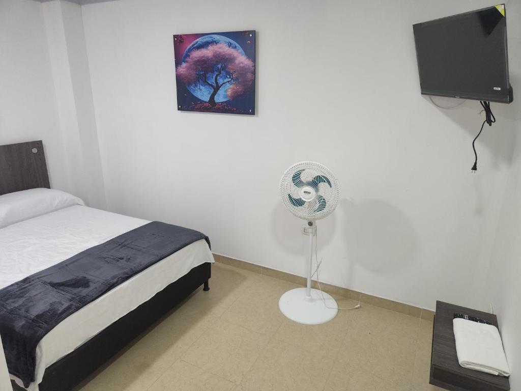 Μια τηλεόραση ή/και κέντρο ψυχαγωγίας στο Hotel Plaza