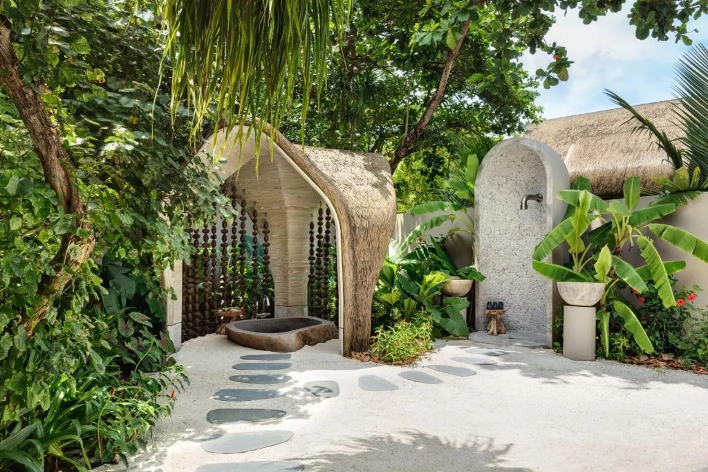 Three Bedroom Wellbeing Beach Pool Residence