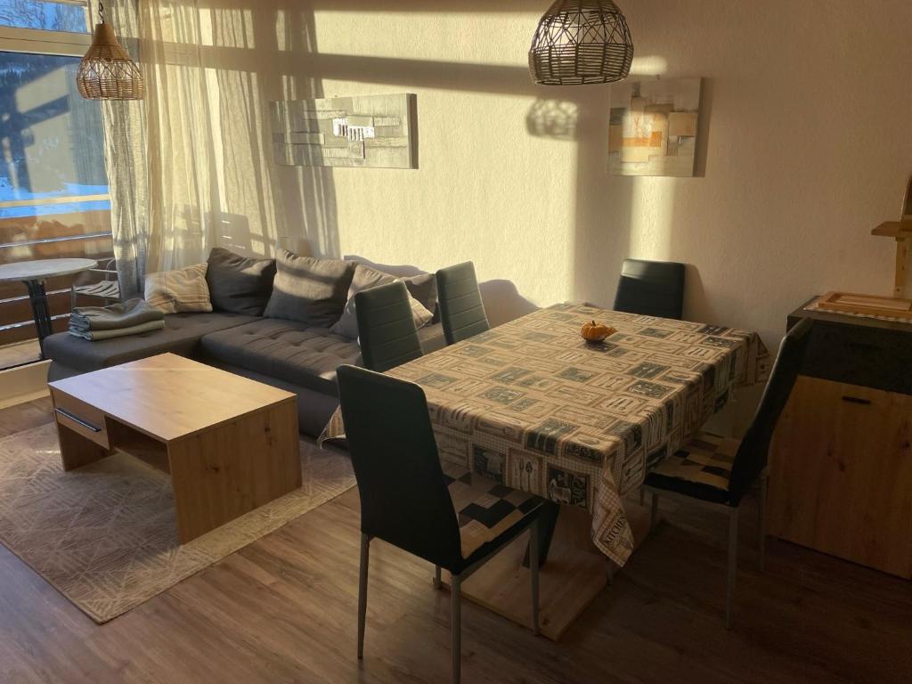 Posezení v ubytování White Rose apartment in Kulmhof