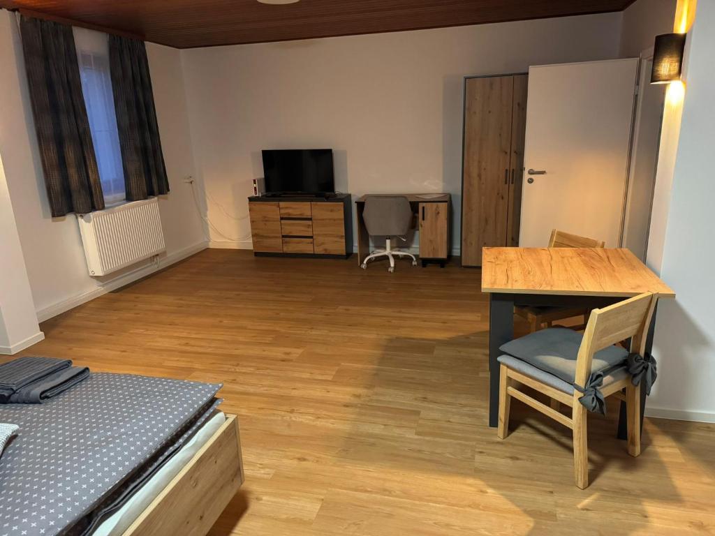 TV a/nebo společenská místnost v ubytování Gästezimmer Werwein