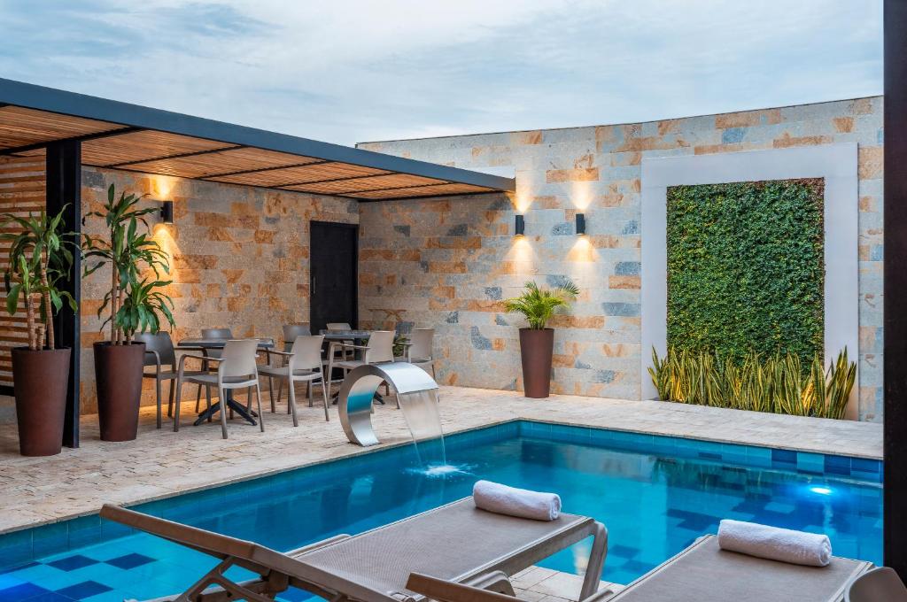 Bazén v ubytování Hotel Elite nebo v jeho okolí