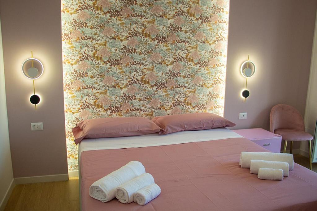 WANDERLUST SPACCANAPOLI Points Of View - 5