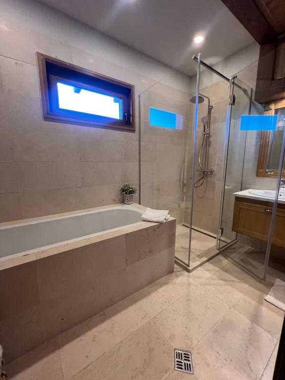 Koupelna v ubytování Pirin Golf Villa Relax