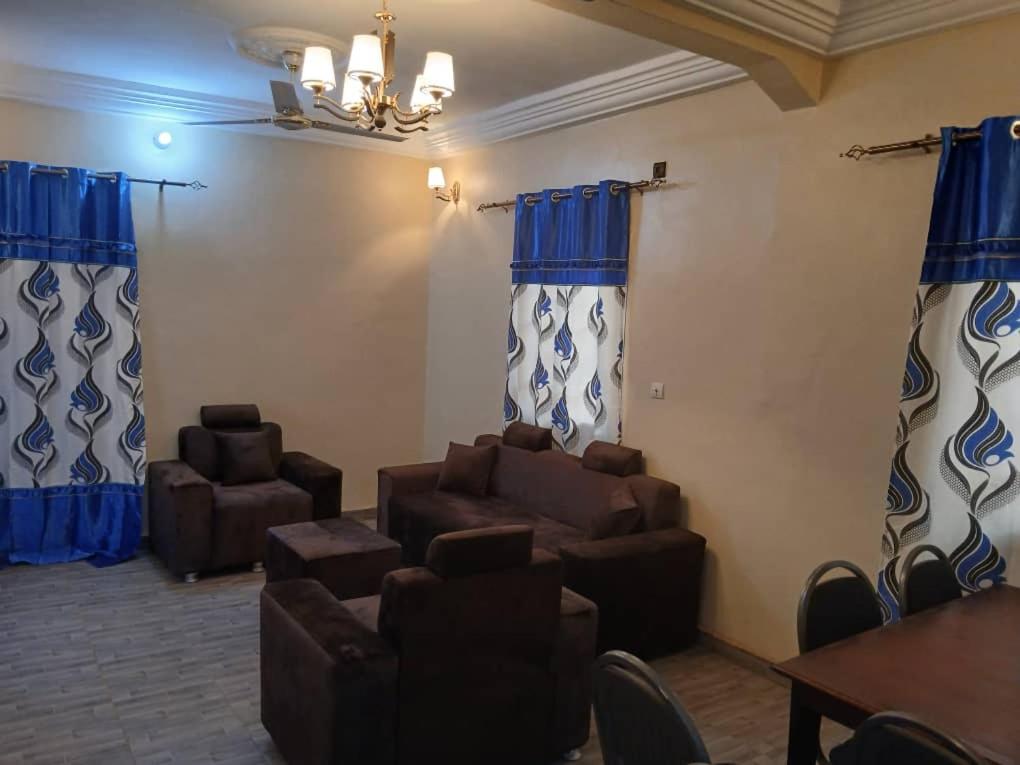 Zona d'estar a Dembaya