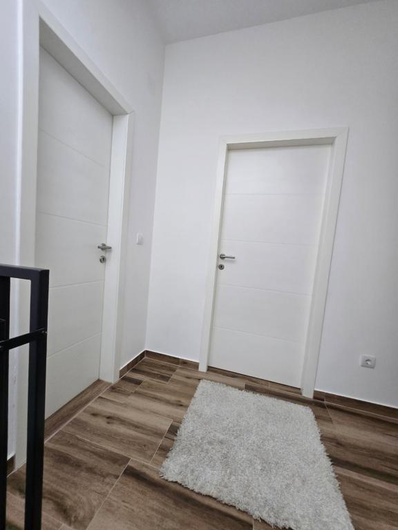 Foto sihtkohas Divčibare asuva majutusasutuse Apartman Divcibare Bela NS 56m2 Lux galeriist