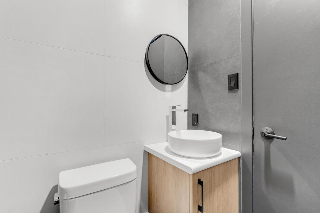 Koupelna v ubytování Lift Hotel