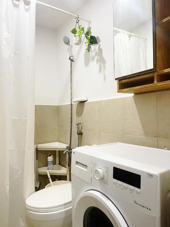 Fotografie z fotogalerie ubytování Pet-friendly 1BR Condo Unit in Imus with Wifi Netflix -Min 2 nights v destinaci Imus