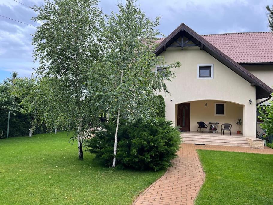 Vườn quanh Green Garden Deluxe Villa by Therme