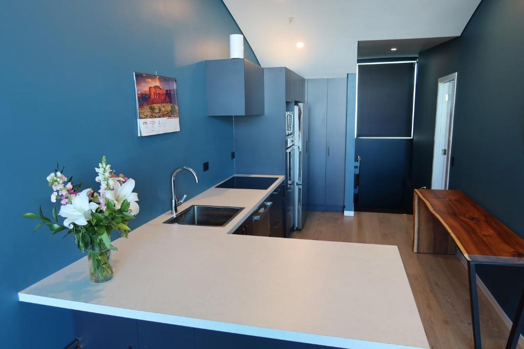 Penthouse apartment with stunning Harbour views - Resim 15