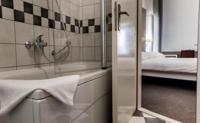 Kúpeľňa v ubytovaní Slavija Culture Heritage Hotel