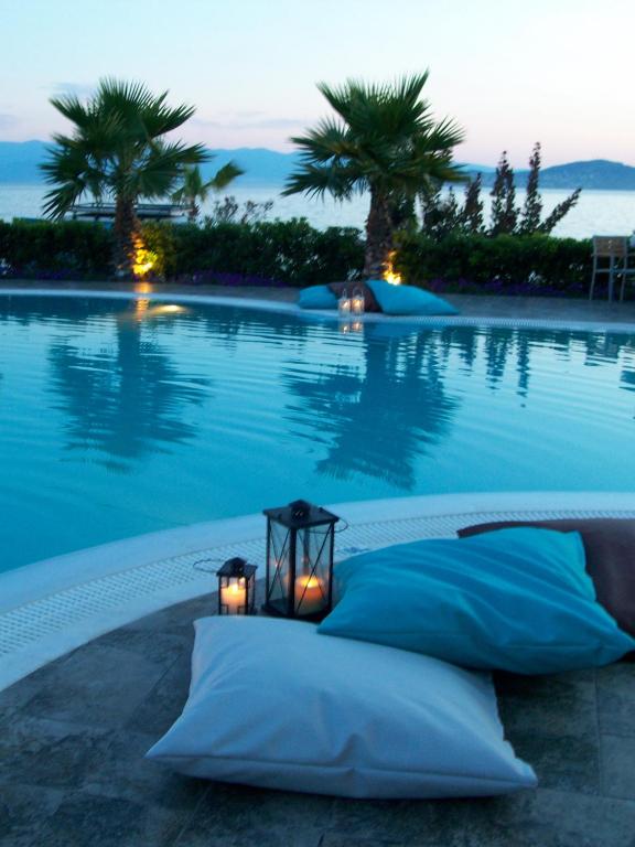 Bazén v ubytovaní Valis Resort Hotel alebo v jeho blízkosti