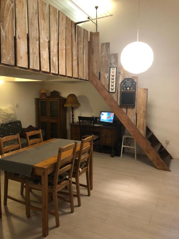 Posedenie v ubytovaní Bella Apartment