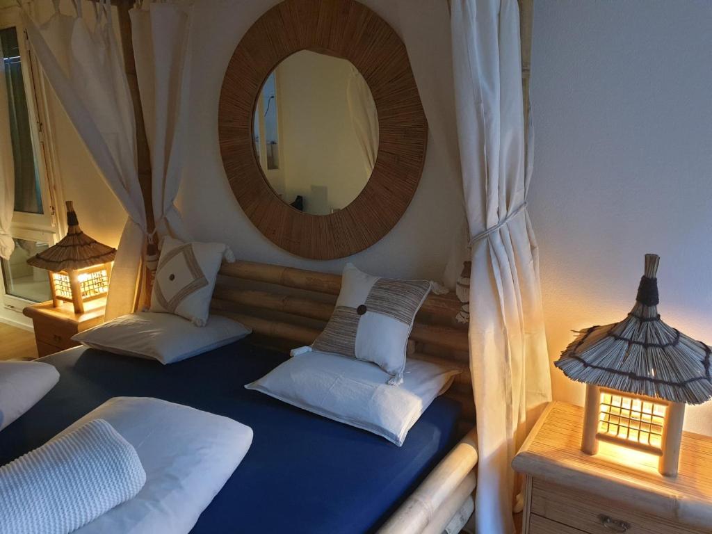 Postel nebo postele na pokoji v ubytování El Destino Apartments