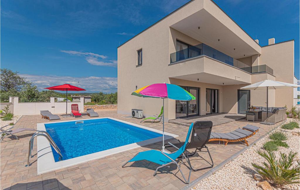 Amazing Home In Jadrija