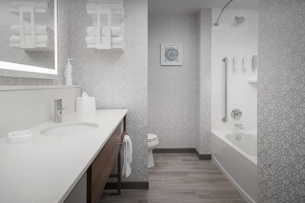 Hampton Inn & Suites Naples South photo