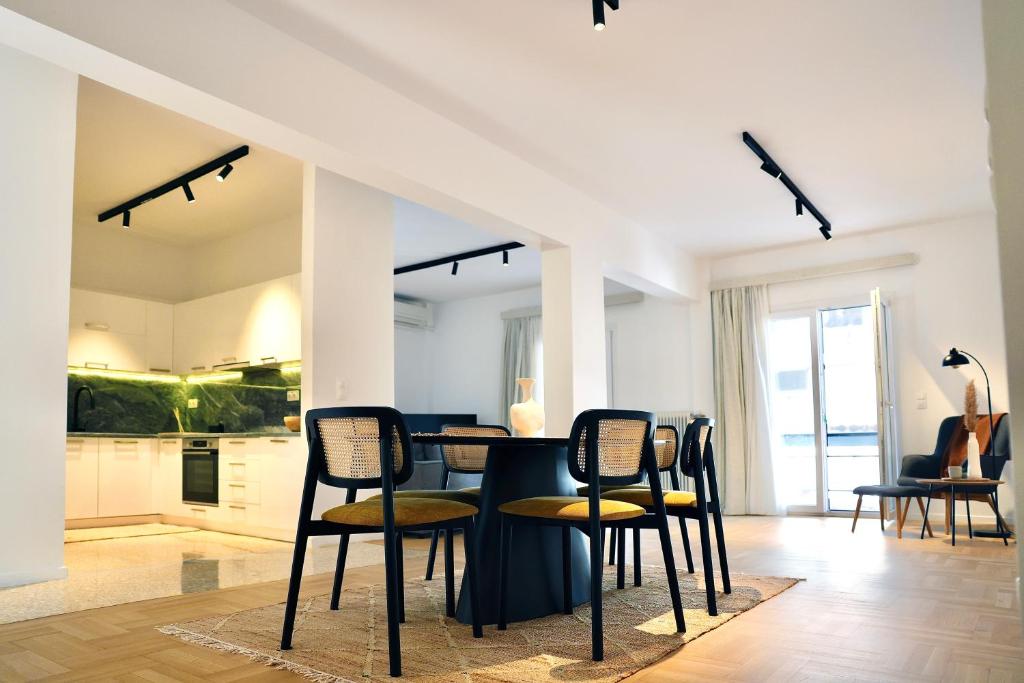 Pangrati Stunning Residence - Walk to Metro