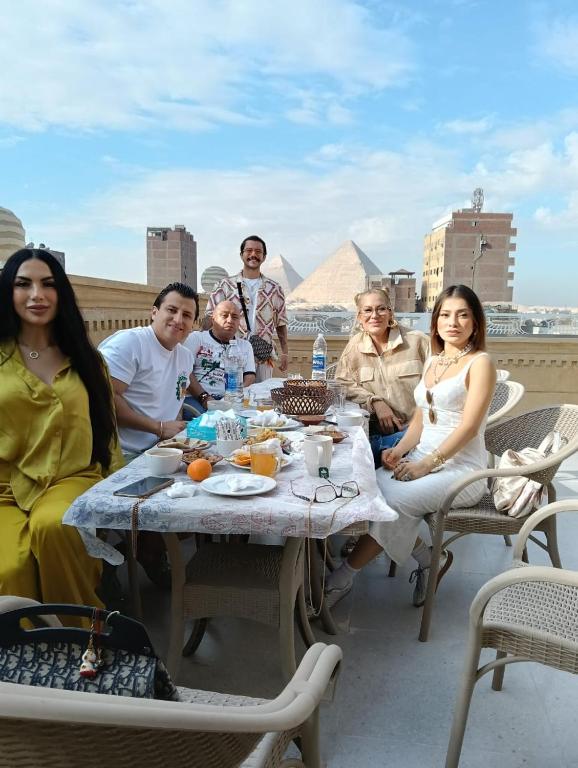 Tetamu yang menginap di Rihana pyramids hotel