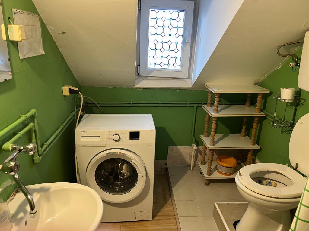 Φωτογραφία από το άλμπουμ του Slobo Velickovic σε Čerkeška Mala