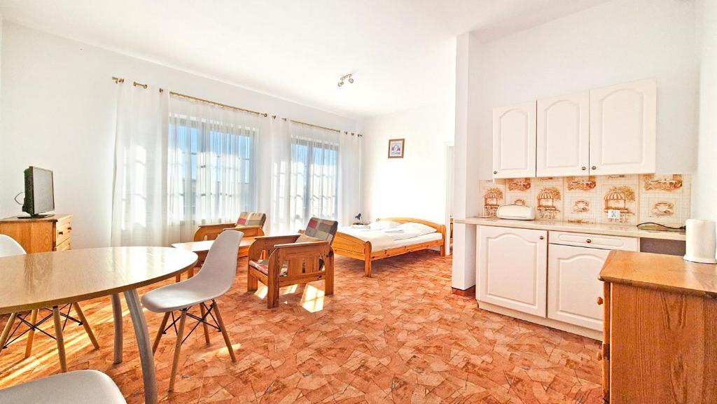 VILLA MEDICA - z ogrzewanym basenem i pełnym wyżywieniem - Junior Suite Met Uitzicht Op De Bergen