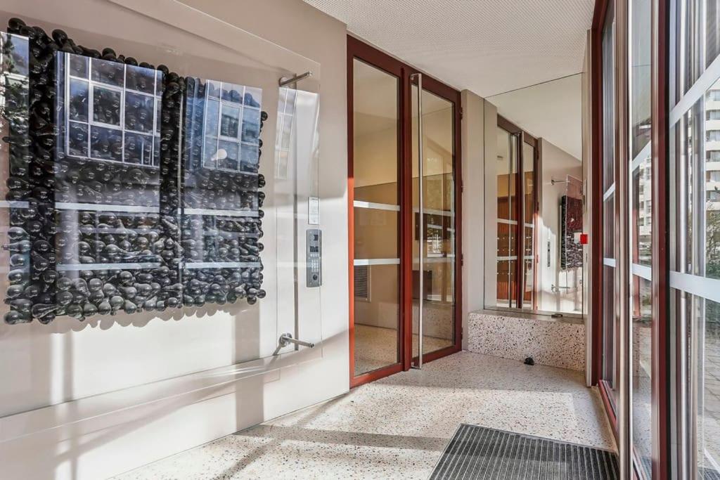 Φωτογραφία από το άλμπουμ του Appartement Le Rostand στη Μονρούζ