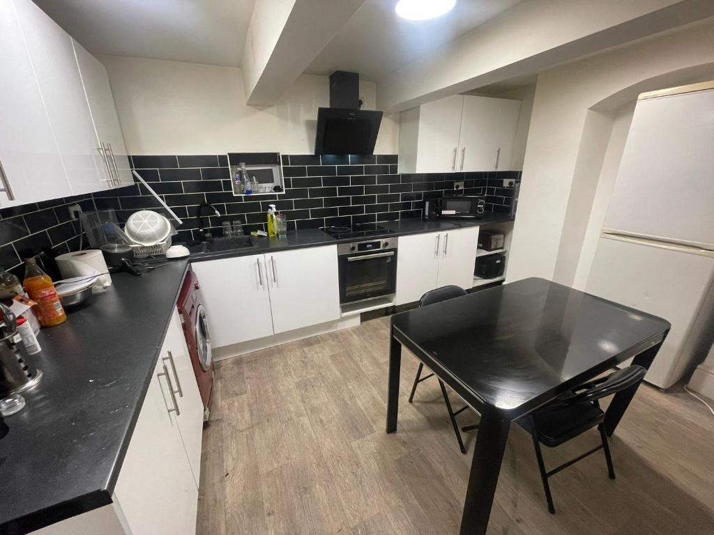 Kuchyň nebo kuchyňský kout v ubytování Easy home