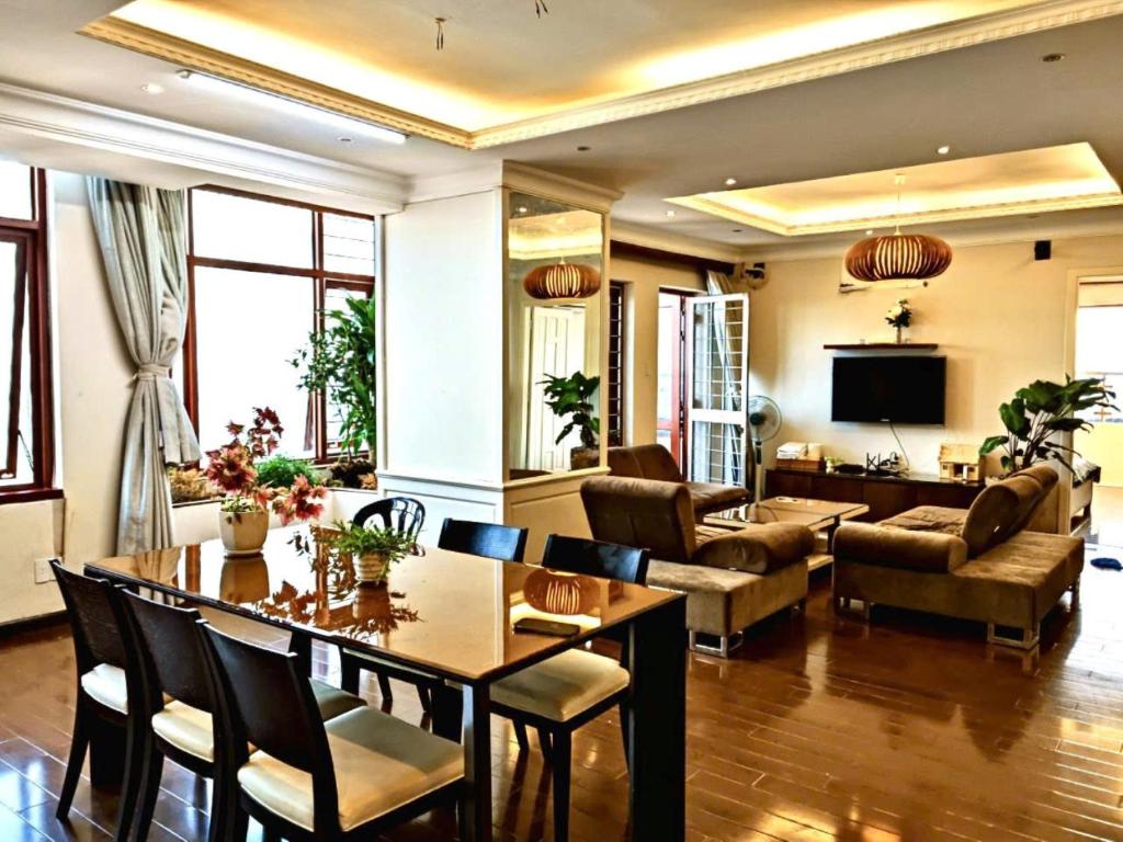 Anna Luxury Apartment - Two-Bedroom Apartment