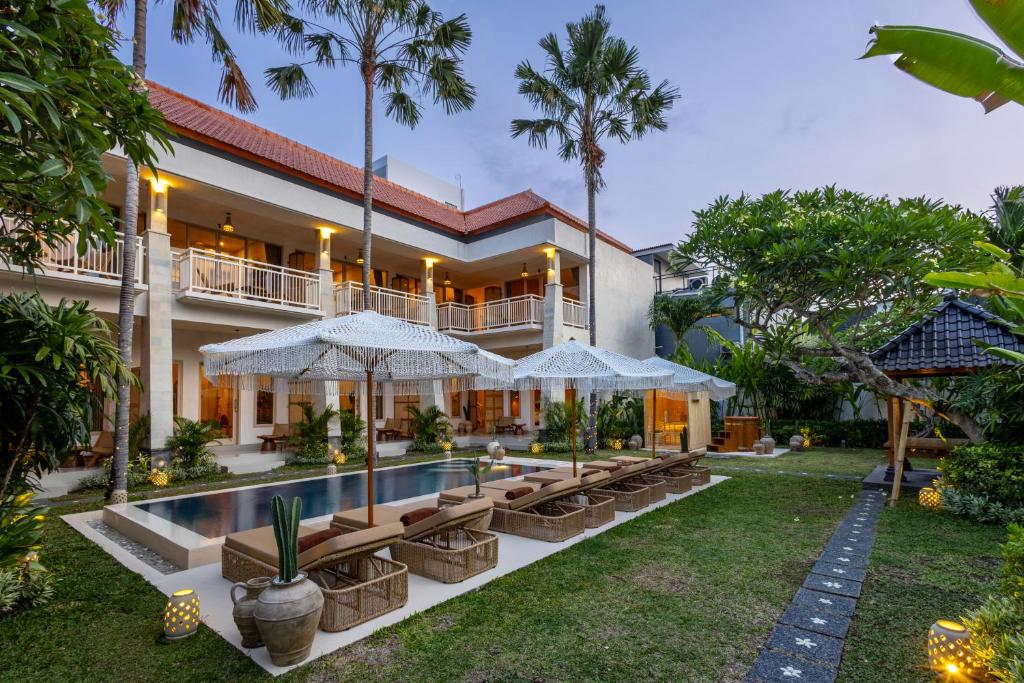Zahrada ubytování KALM Bali