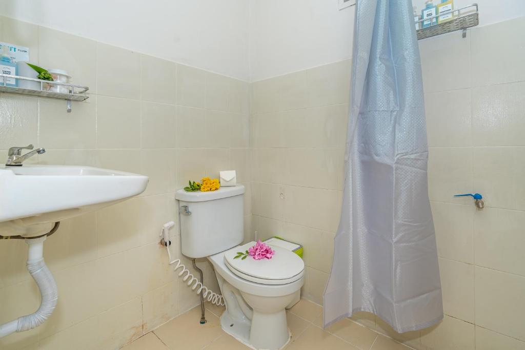 Lanta Beachfront Resort - 14