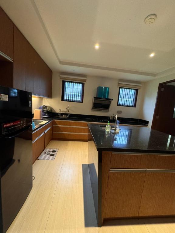 Kuchyň nebo kuchyňský kout v ubytování Oasis garden villa Luxury 5-Bedroom , 3200 sqm
