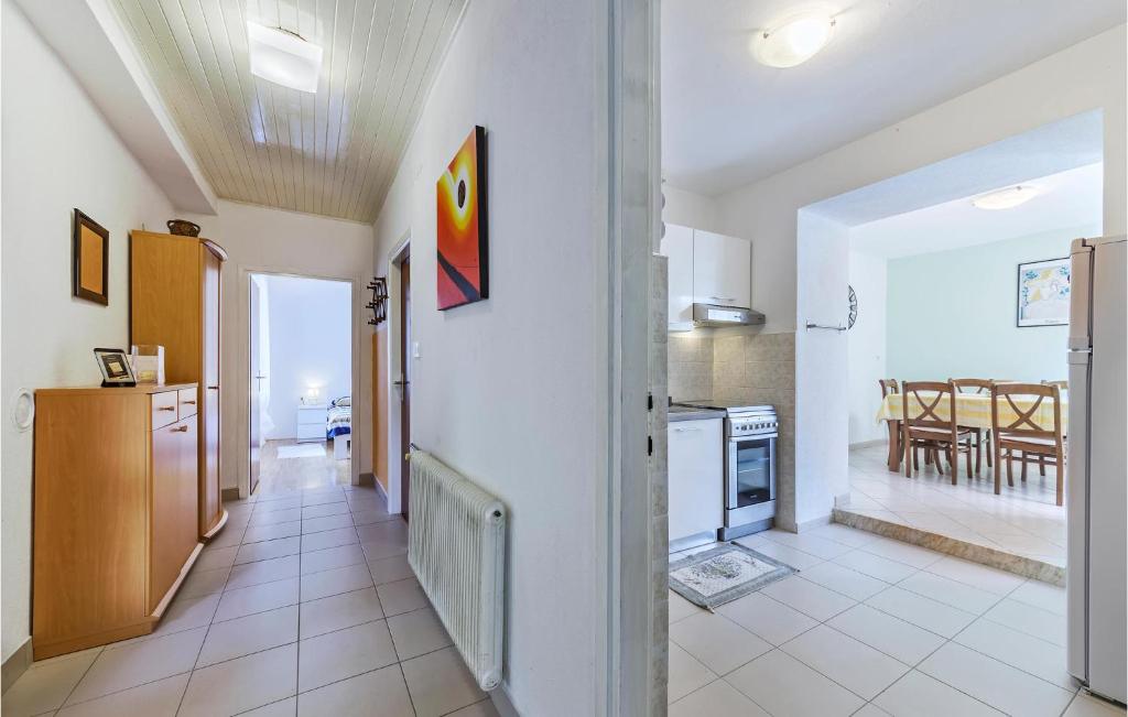 Kuchnia lub aneks kuchenny w obiekcie Holiday Home Cere Cere Ii