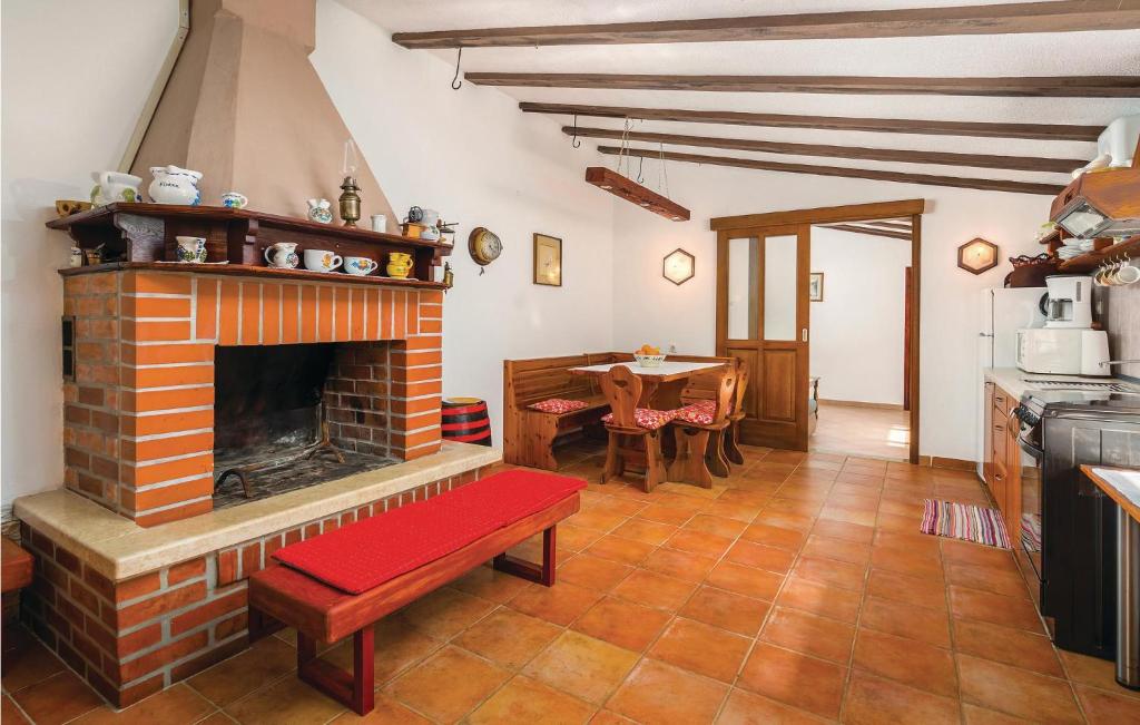 Kuchyň nebo kuchyňský kout v ubytování Holiday Home Reburici I