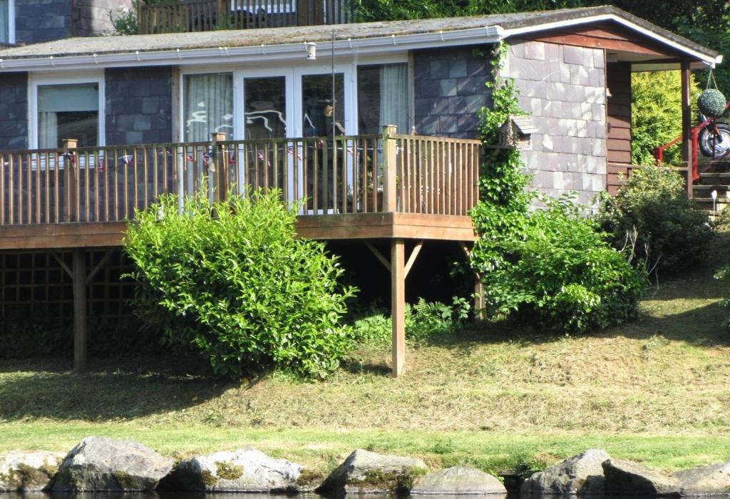 Zahrada ubytování Lakeside view chalet
