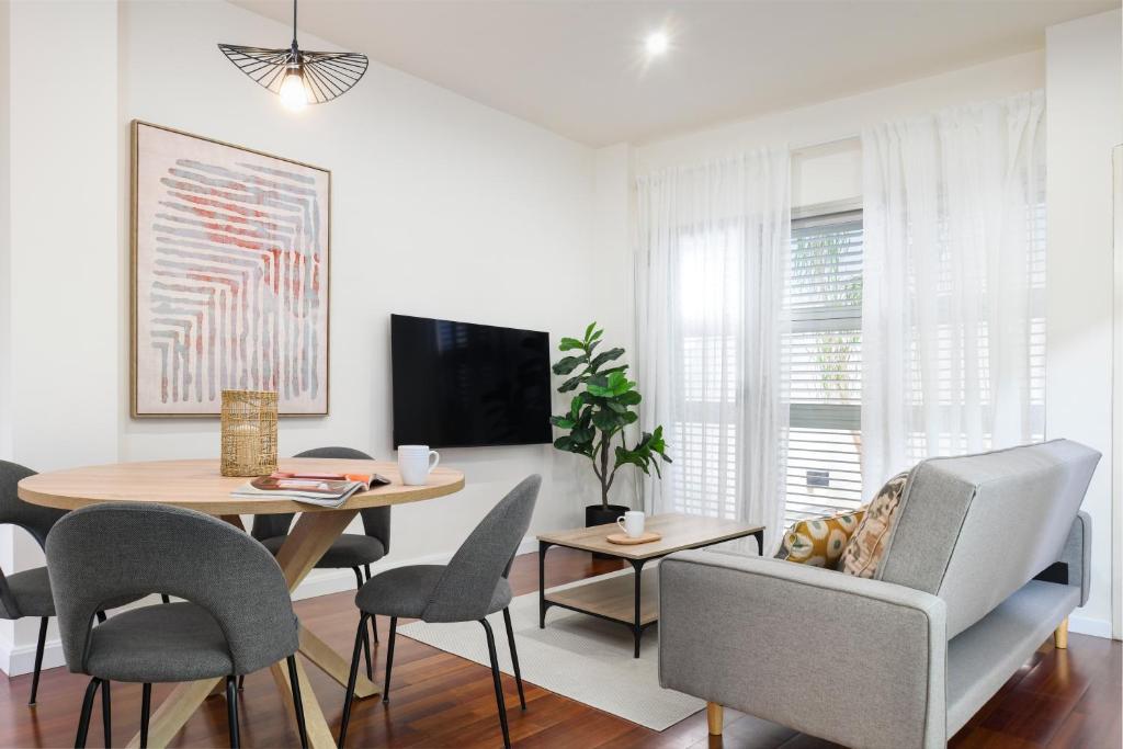 Urban Oasis Apartment Designs photo