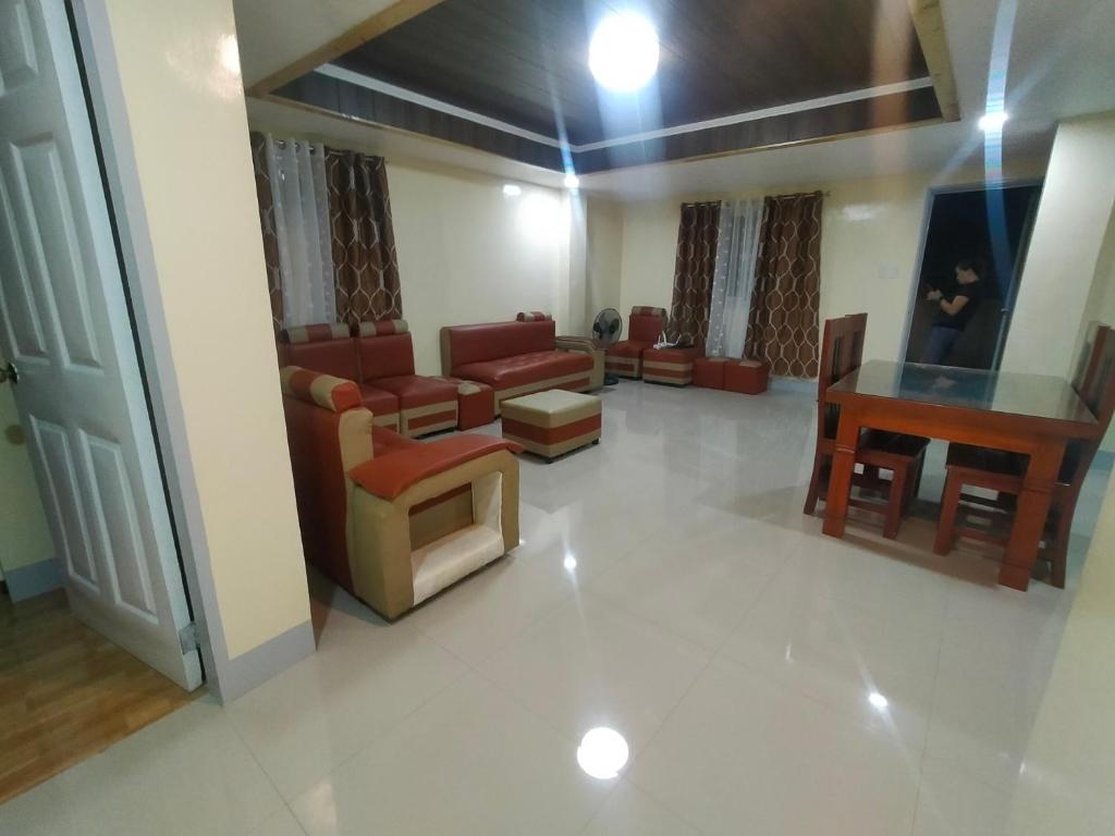 Χώρος καθιστικού στο The Cozy Cone2