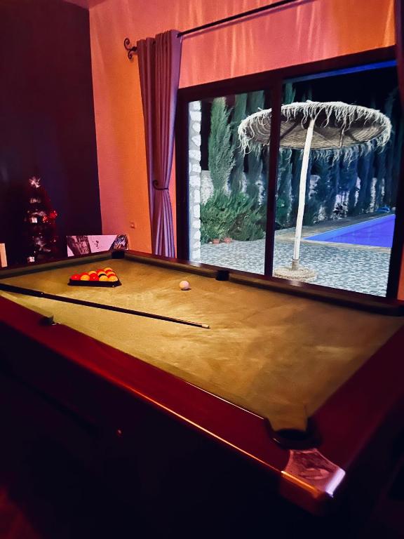Biliár nebo kulečník v ubytování Villa azure