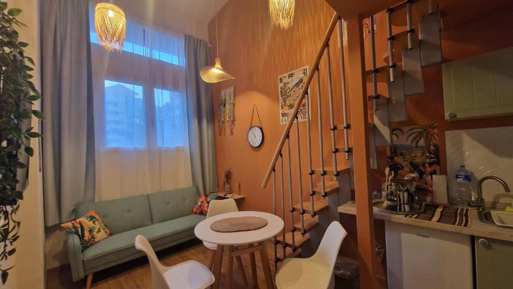 Koupelna v ubytování Mediterraneo Loft - Fabrique - Milano Santa Giulia Hockey Arena - 20 minutes from Duomo