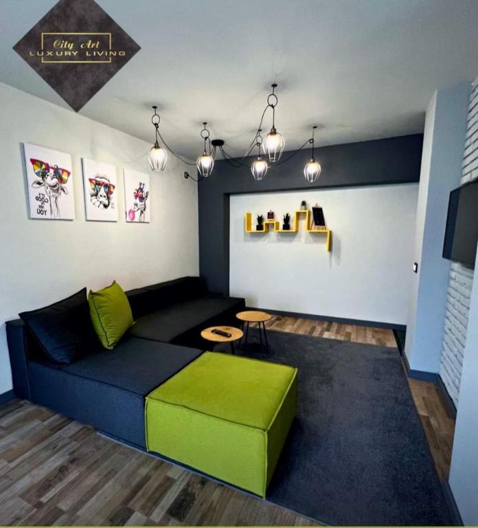 City Art Luxury Living