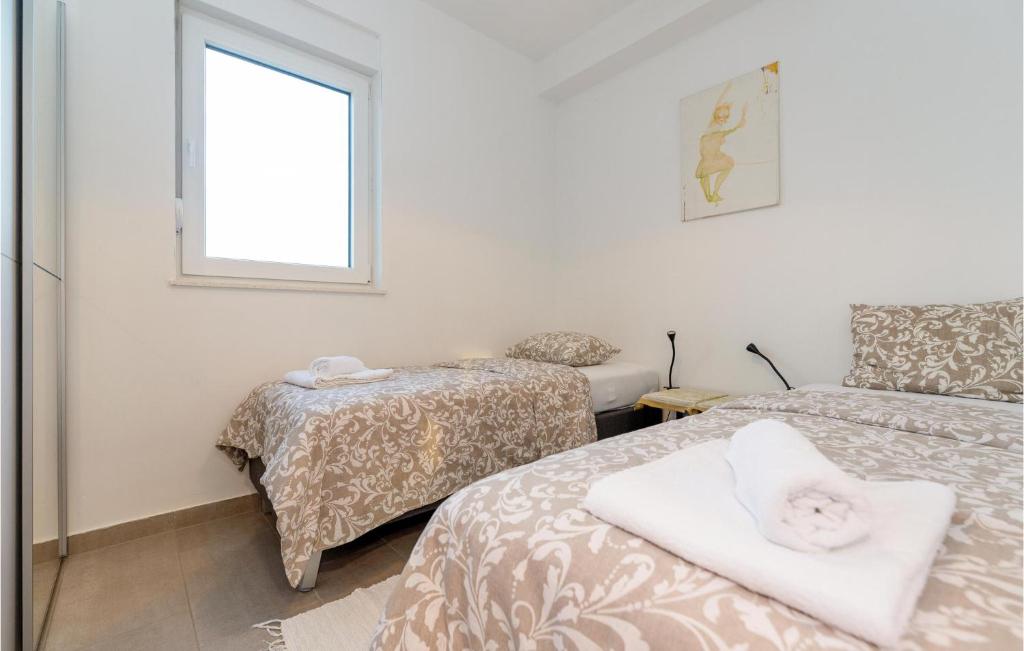 Posteľ alebo postele v izbe v ubytovaní Pet Friendly Home In Drage With Wifi
