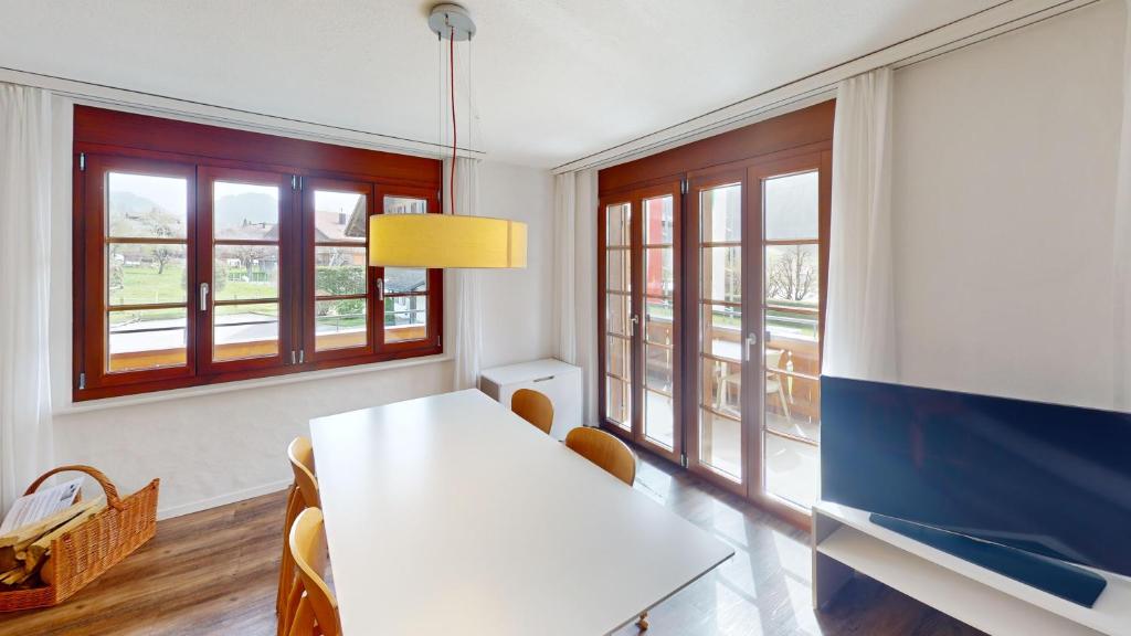 Reka-Ferienanlage Rougemont - Moderne Wohnung Mit Einem Schlafzimmer