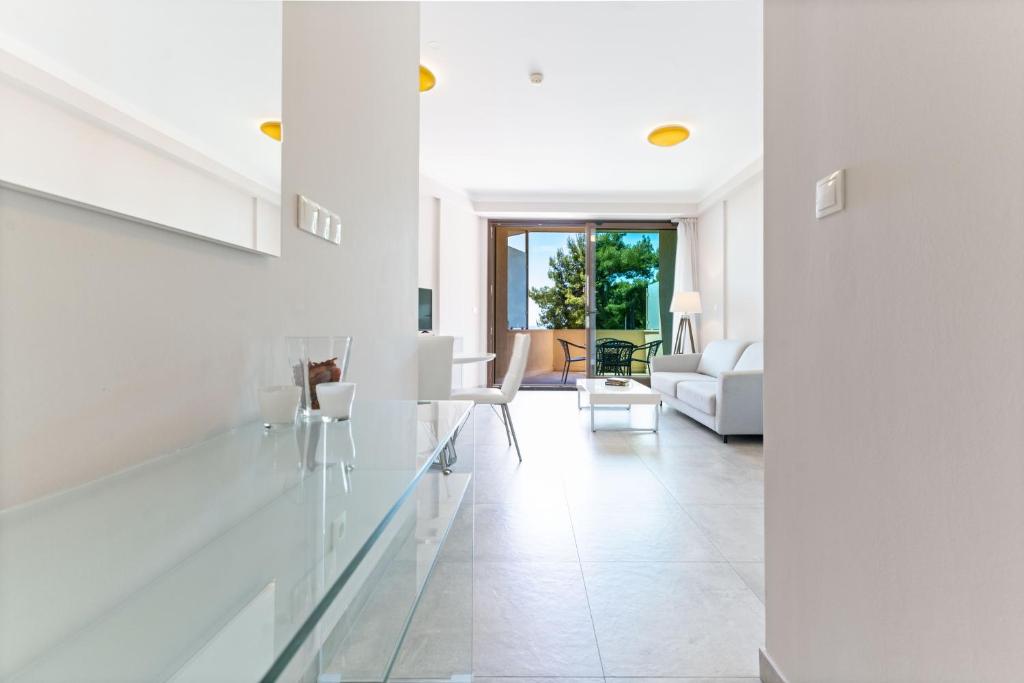 The Residence Aparthotel - Apartamento De Dos Dormitorios Con Balcón