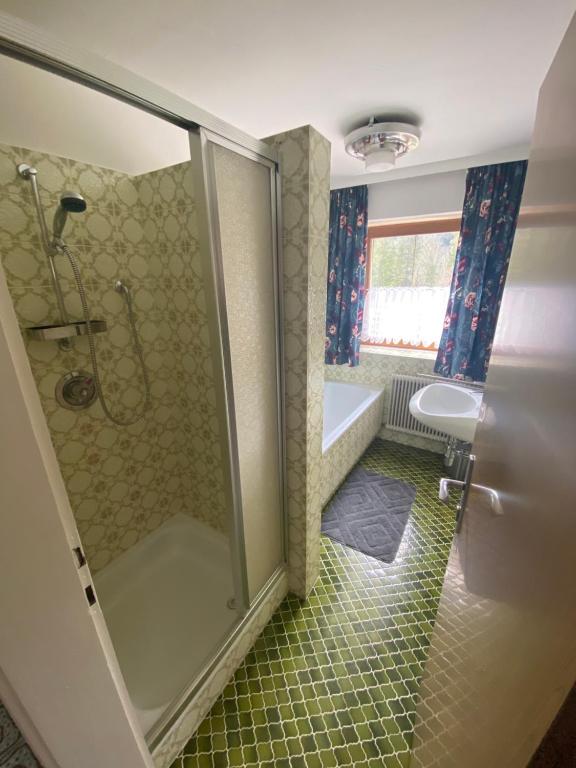 Koupelna v ubytování Haus Tanne Abtenau