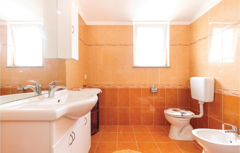 Łazienka w obiekcie Holiday Home Betiga Betiga Ii