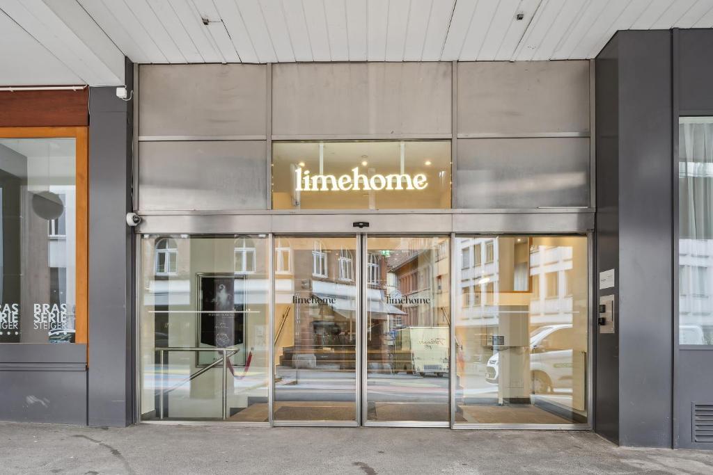 Limehome Basel Münzgasse - Resim 36