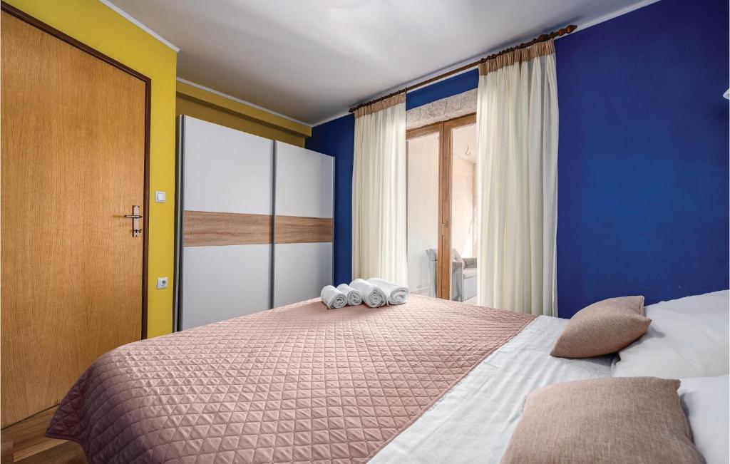 Posteľ alebo postele v izbe v ubytovaní Apartment Baderna 13