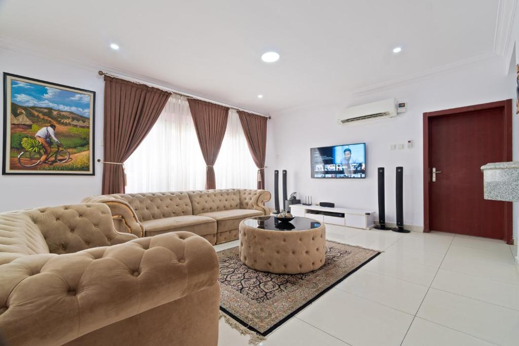 TV i/ili multimedijalni sistem u objektu Rida Apartment