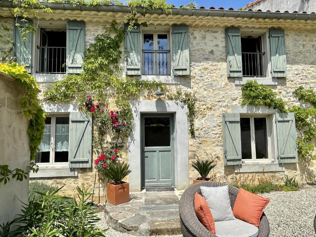 Le Domaine de La Tuilerie - Gite de charme en bord de riviere avec piscine - Cabaña De Tres Dormitorios
