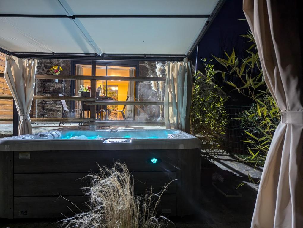 Fotografie z fotogalerie ubytování Chambres d'hôtes Le Lepadou-Bas v destinaci Saint-Chély-dʼAubrac