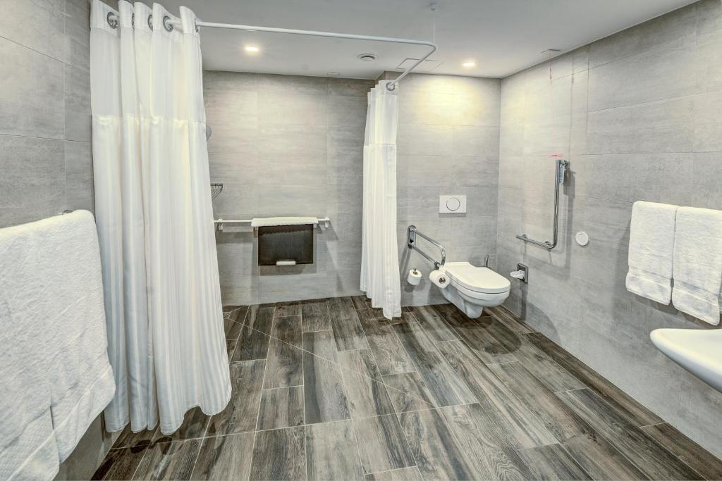 Kúpeľňa v ubytovaní Hilton Garden Inn Wiener Neustadt